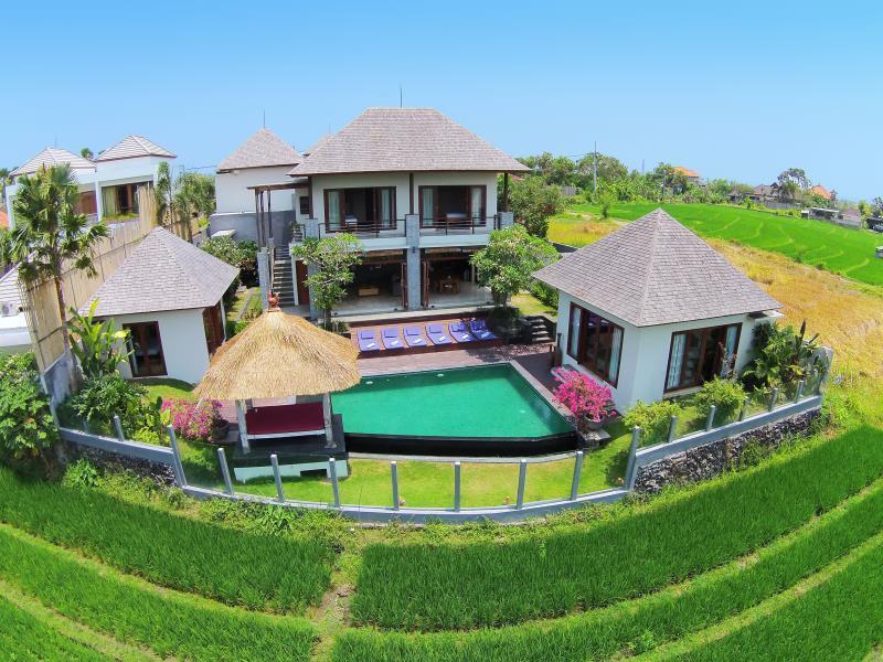 Umpadhi Canggu Экстерьер фото
